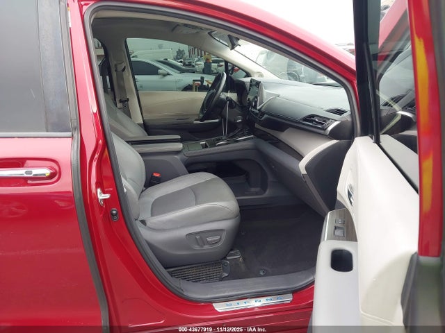 2021 TOYOTA SIENNA 5TDZRKEC8MS030197 Photo 4