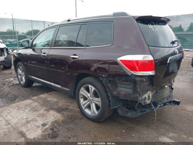 2013 TOYOTA HIGHLANDER 5TDDK3EH1DS256243 Photo 2