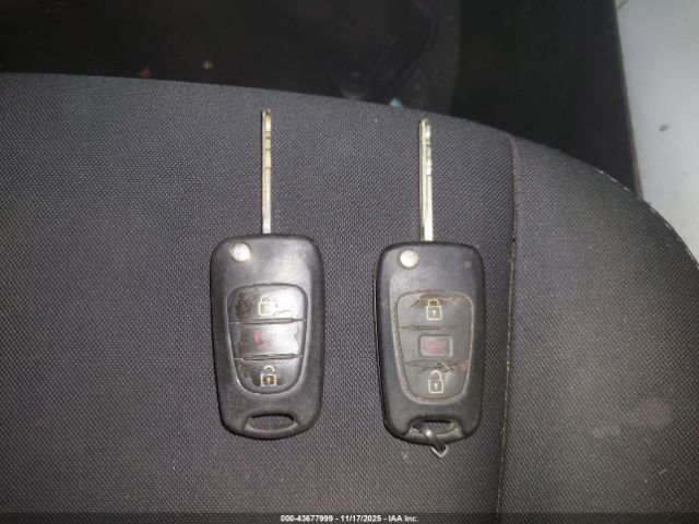 2012 KIA SOUL KNDJT2A62C7366824 Photo 10