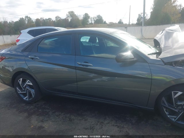 2025 Hyundai Elantra Sel Sport მანქანა იყიდება აუქციონზე, vin: KMHLM4DG2SU009404, აუქციონის ნომერი: 43678082