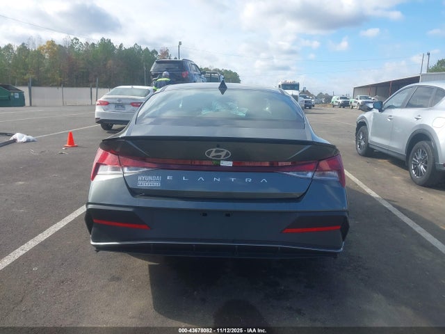 2025 Hyundai Elantra Sel Sport მანქანა იყიდება აუქციონზე, vin: KMHLM4DG2SU009404, აუქციონის ნომერი: 43678082