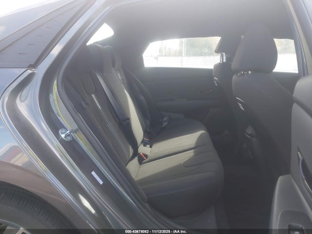 2025 Hyundai Elantra Sel Sport მანქანა იყიდება აუქციონზე, vin: KMHLM4DG2SU009404, აუქციონის ნომერი: 43678082