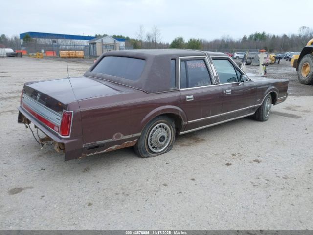1988 LINCOLN TOWN CAR 1LNBM81F0JY771409 Photo 3
