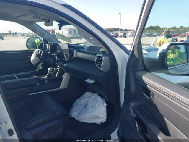 2024 TOYOTA TUNDRA HYBRID 5TFJC5DB0RX073992 Photo 4