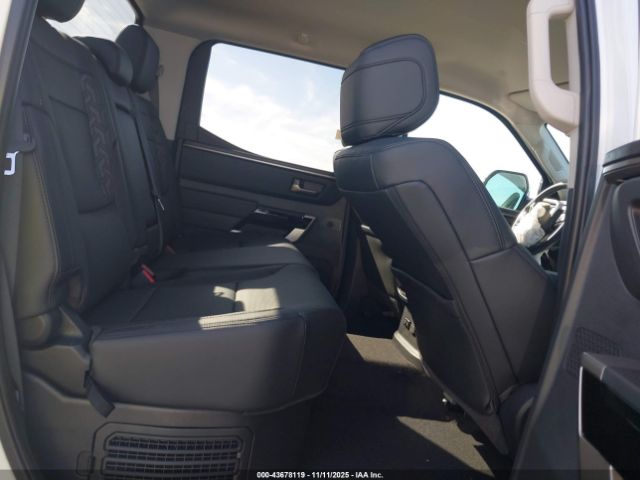 2024 TOYOTA TUNDRA HYBRID 5TFJC5DB0RX073992 Photo 7
