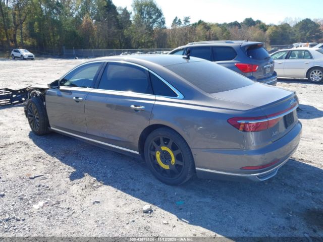 2019 AUDI A8 L WAU8DAF8XKN010967 Photo 2