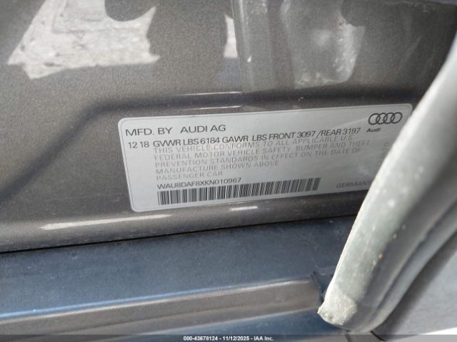 2019 AUDI A8 L WAU8DAF8XKN010967 Photo 8