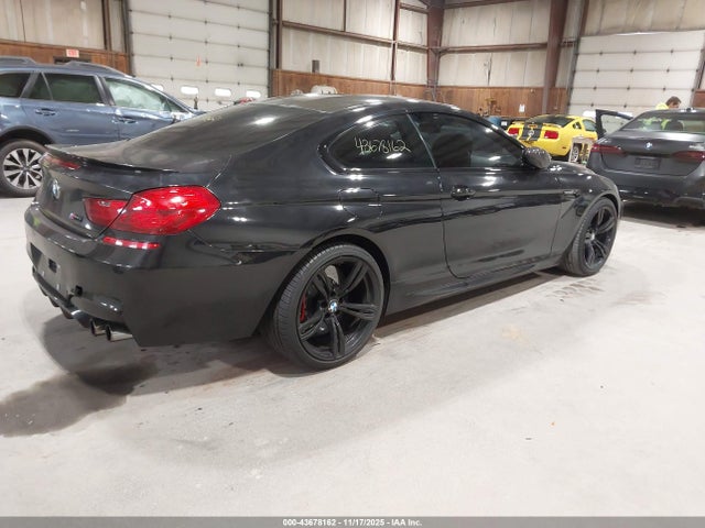2016 BMW M6 WBS6J9C52GD934420 Photo 3