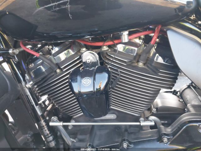 2020 HARLEY-DAVIDSON FLTRK 1HD1KZF18LB614000 Photo 8