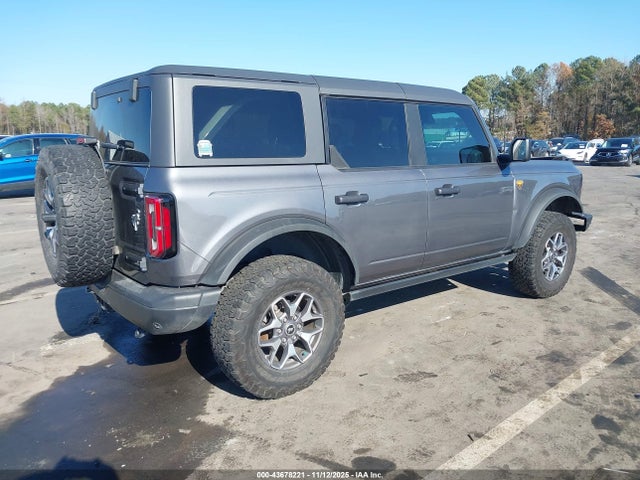 2022 FORD BRONCO 1FMEE5DH3NLB02995 Photo 3