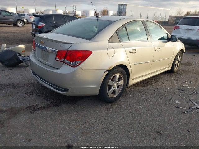 Chevrolet Cruze 1lt Auto 2014 1G1PC5SBXE7170469 Image 4