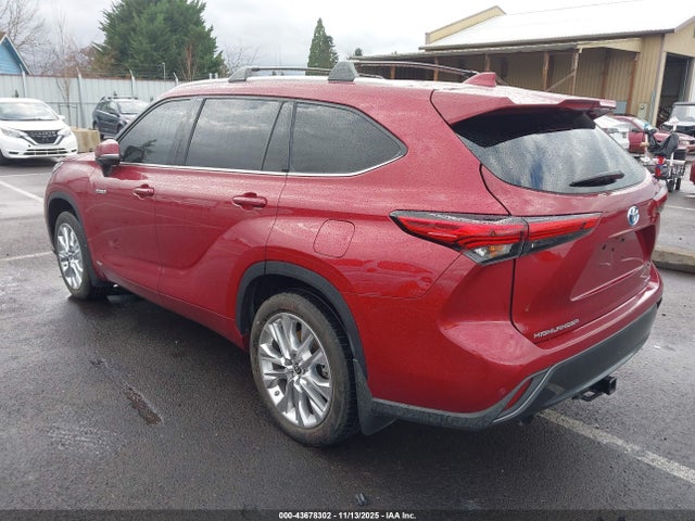 Toyota Highlander Hybrid Limited 2021 5TDXBRCH4MS064060 Image 3