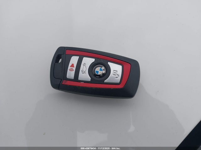 2018 BMW 330I WBA8D9G5XJNU70485 Photo 10