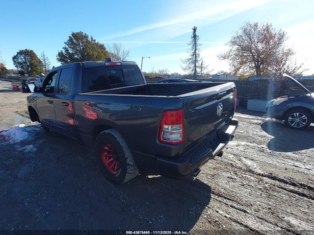 2019 RAM 1500 1C6SRFBT7KN557042 Photo 2