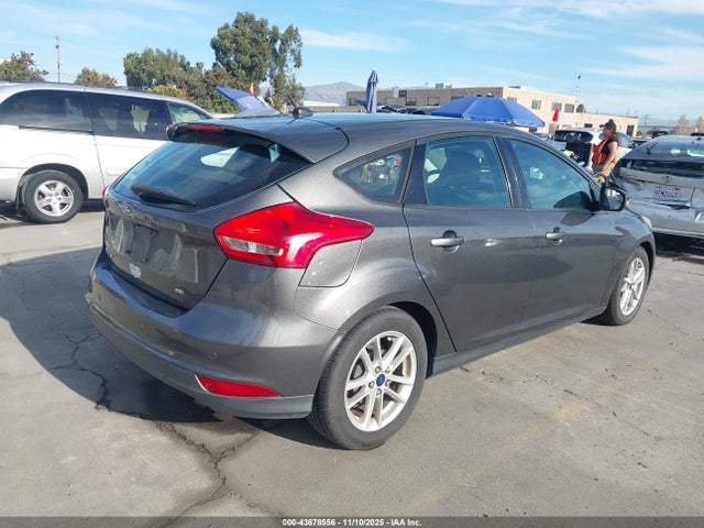 Ford Focus 2016 1FADP3K29GL246945 Image 4