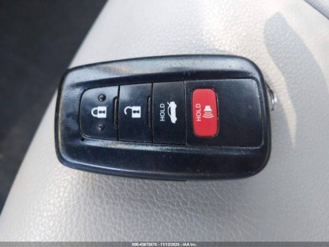 2019 TOYOTA CAMRY HYBRID 4T1B21HK7KU012507 Photo 10