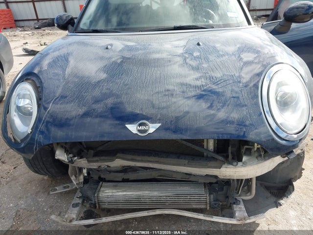 2016 MINI CLUBMAN WMWLN5C55G2E30589 Photo 9