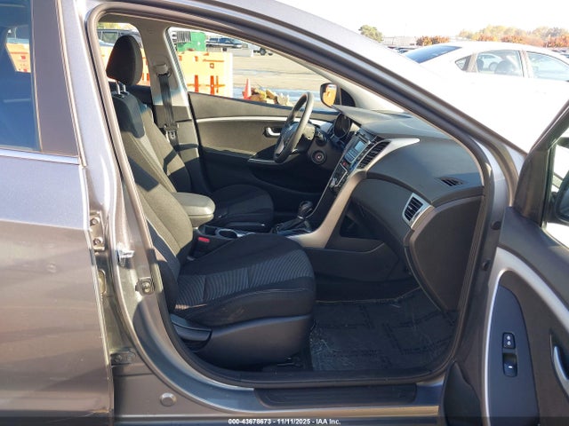 KMHD35LH5GU299023 Hyundai ELANTRA GT