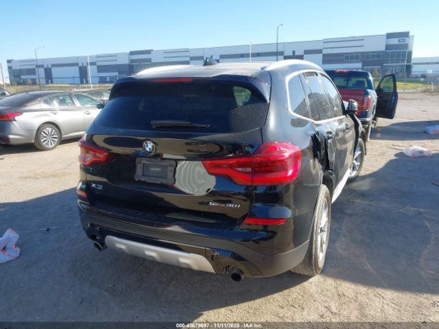 2020 BMW X3 5UXTY3C08LLE55119 Photo 3