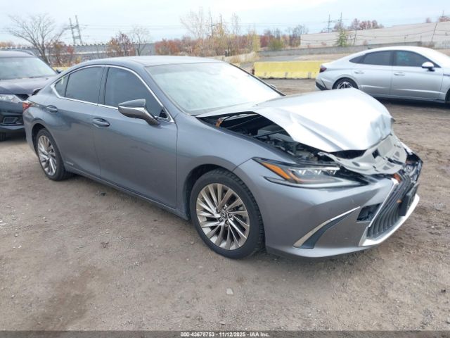2019 LEXUS ES 300H JTHB21B17K2007631