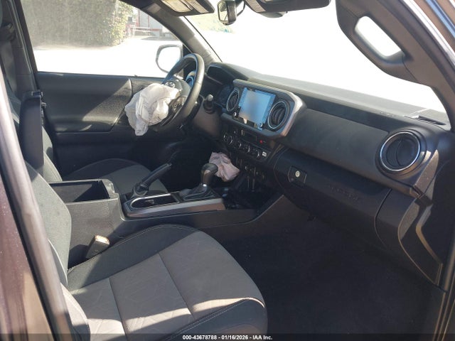 Toyota TACOMA DOU 2023 3TMCZ5AN2PM595676 Image 18