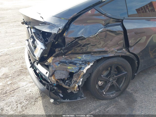 2026 TESLA MODEL Y 7SAYGDEE7TF366055 Photo 5