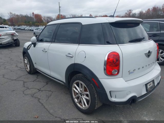 2016 MINI COUNTRYMAN WMWZC5C58GWU20483 Photo 2