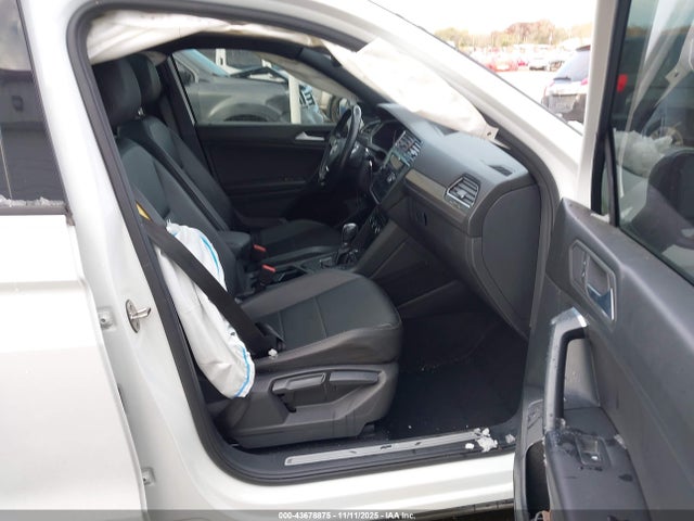 43678875 :رقم المزاد ، 3VV3B7AXXKM156768 vin ، 2019 Volkswagen Tiguan 2.0t Se/2.0t Sel/2.0t Sel R-line/2.0t Sel R-line Black مزاد بيع
