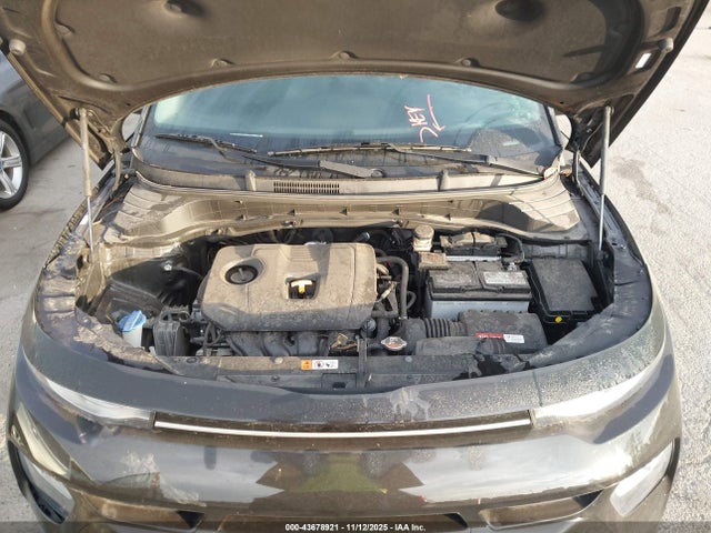 KNDJ63AU2L7061447 KIA Soul Gt-line
