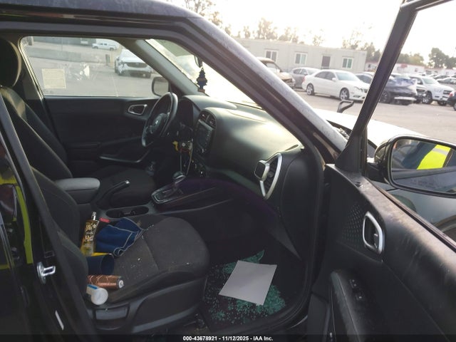 KNDJ63AU2L7061447 KIA Soul Gt-line