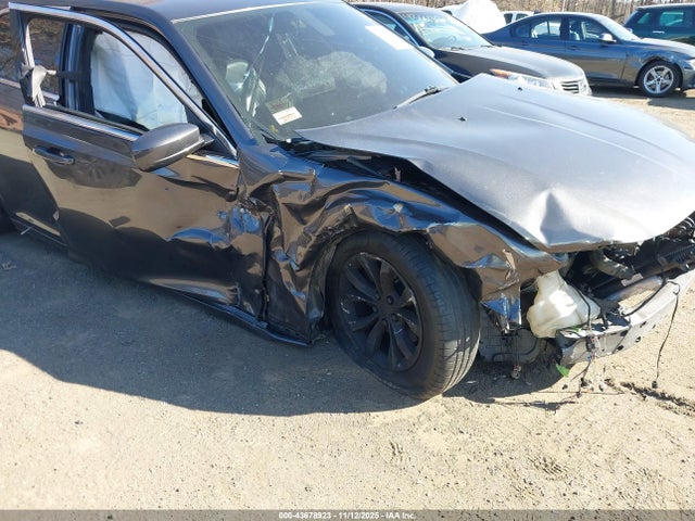 Продажа на аукционе авто 2015 Chrysler 300 Limited, vin: 2C3CCAAG3FH930845, номер лота: 43678923