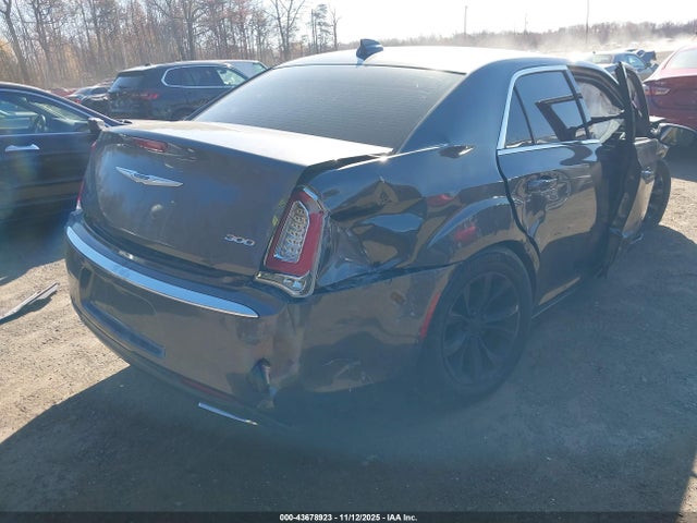 Продажа на аукционе авто 2015 Chrysler 300 Limited, vin: 2C3CCAAG3FH930845, номер лота: 43678923