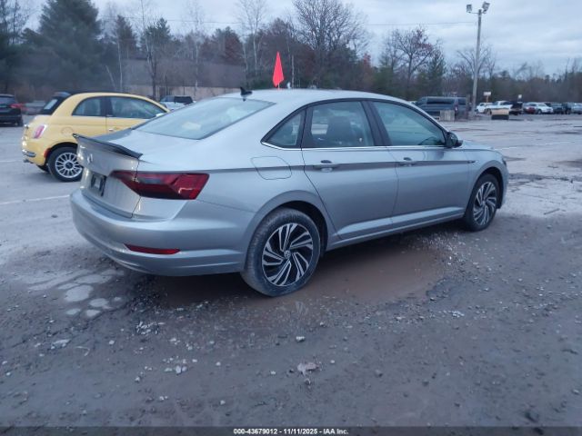 2020 VOLKSWAGEN JETTA 3VWEB7BU0LM009899 Photo 3
