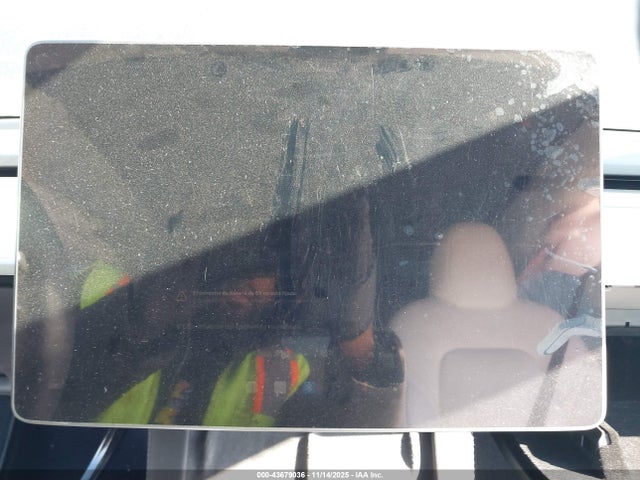 2023 TESLA MODEL Y 7SAYGDEF9PF823074 Photo 6