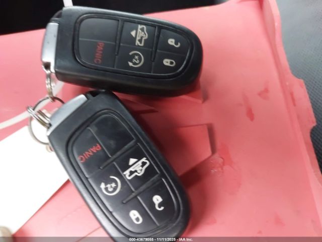 2017 RAM 1500 1C6RR7YT8HS696330 Photo 10