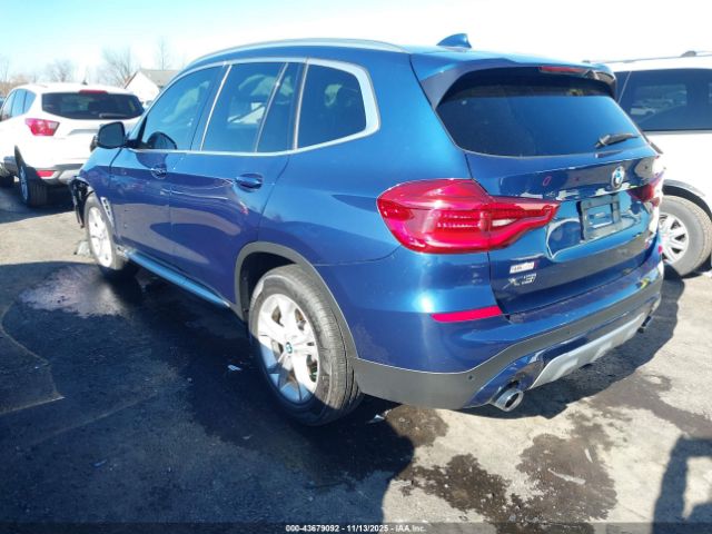 2021 BMW X3 5UXTY5C03M9G46392 Photo 2