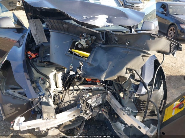 2024 TESLA MODEL Y 7SAYGDEF0RA264594 Photo 9