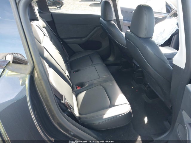 2024 TESLA MODEL Y 7SAYGDEF0RA264594 Photo 7