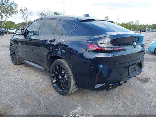2022 BMW X4 5UX43DT05N9L84015 Photo 2