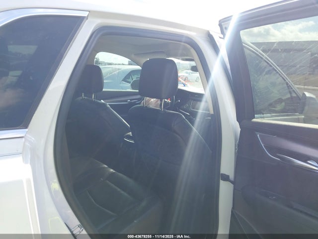 2018 CADILLAC XT5 1GYKNCRS1JZ167863 Photo 7