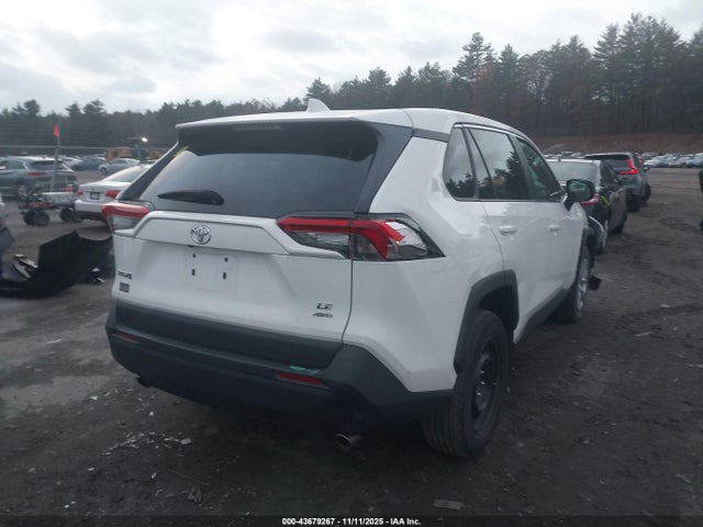 Toyota RAV4 LE 2022 2T3F1RFV5NC301463 Image 4