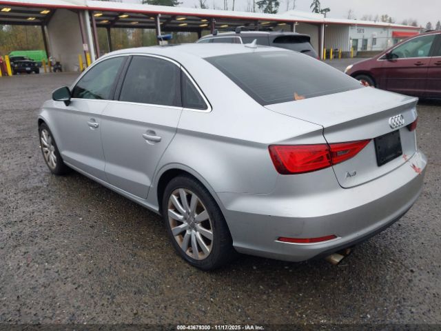 2015 AUDI A3 WAUACGFF3F1004091 Photo 2
