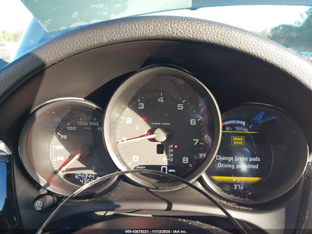 2017 PORSCHE MACAN WP1AA2A58HLB04204 Photo 6