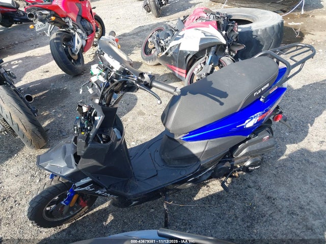 Tztc Scooter 2025 HZ2TBCNF2S1014177 Image 2