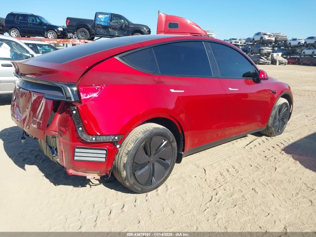 2026 TESLA MODEL Y 7SAYGDEE0TA413858 Photo 3