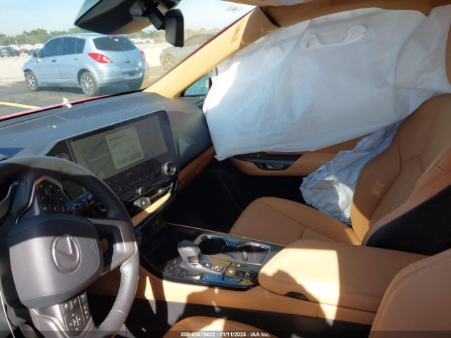 2025 LEXUS NX 250 2T2GDCAZ0SC029553 Photo 4