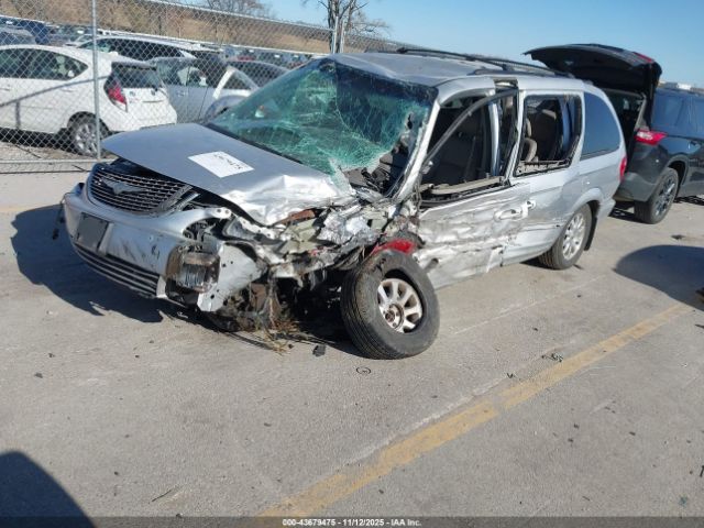 2002 CHRYSLER TOWN & COUNTRY 2C4GP54L32R644600 Photo 1