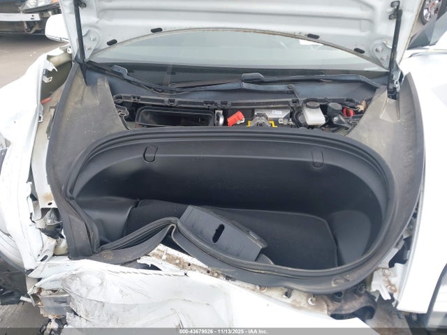 2018 TESLA MODEL 3 5YJ3E1EB6JF121990 Photo 9