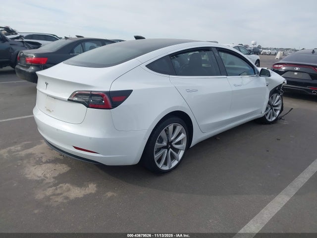 2018 TESLA MODEL 3 5YJ3E1EB6JF121990 Photo 3