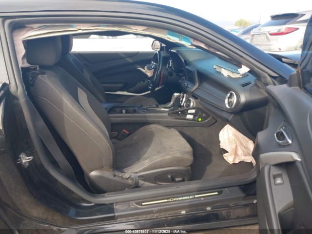 2018 CHEVROLET CAMARO 1G1FB1RS4J0113734 Photo 4